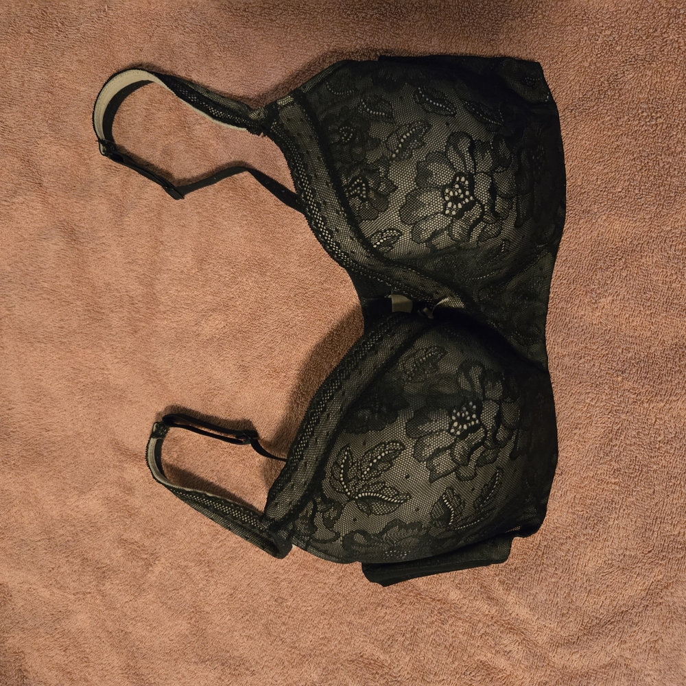 Elegant Black Lace Bra